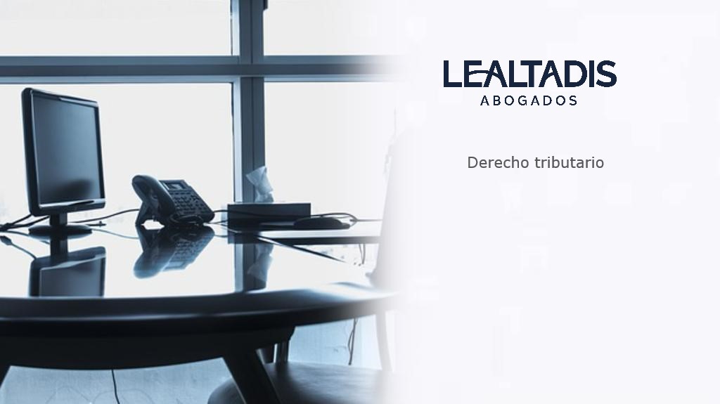 El TEARA da la razón a Lealtadis Abogados: no cabe la aplicación de los recargos del artículo 27 LGT cuando la declaración extemporánea es «inducida» por la propia administración